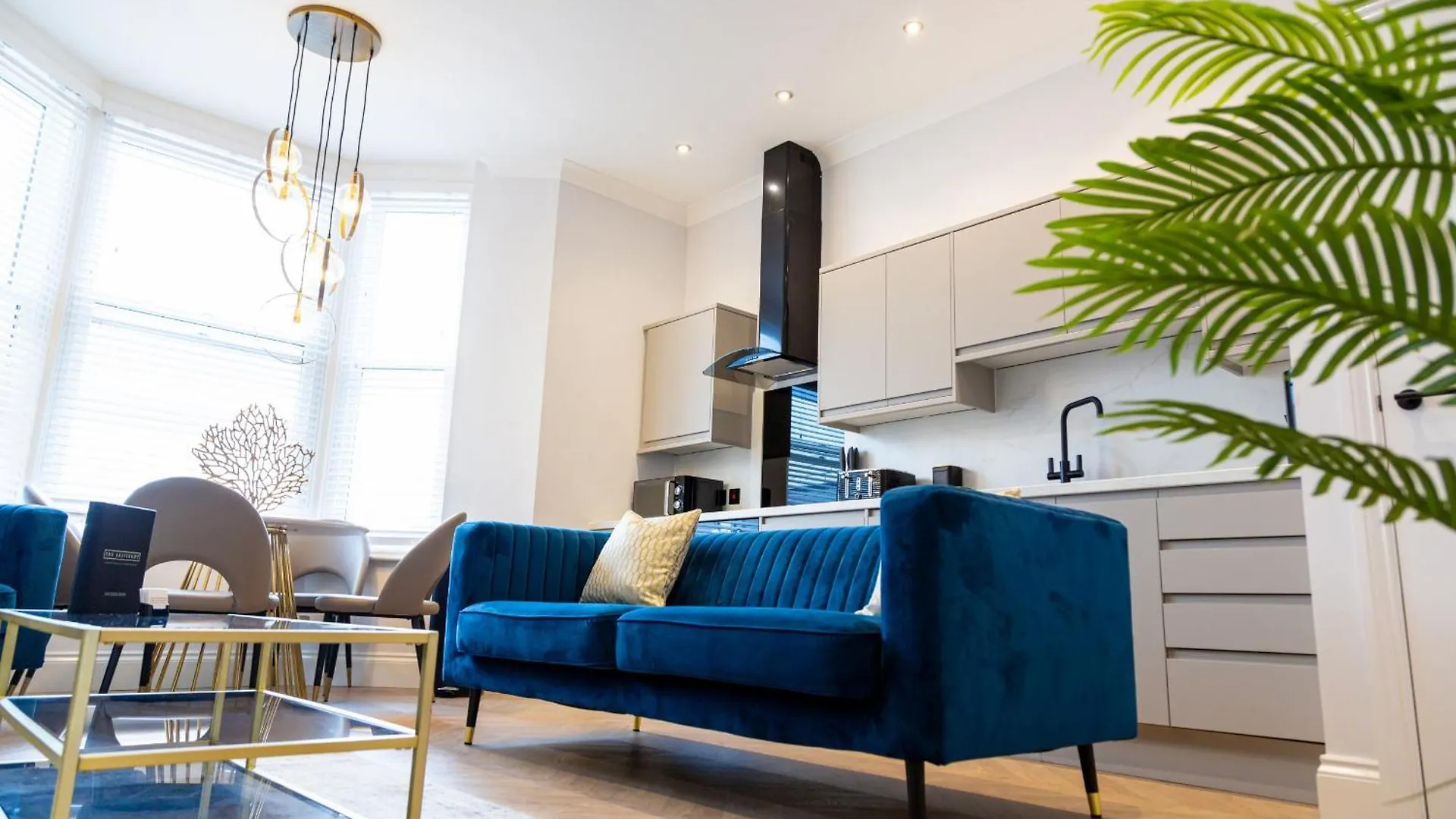 The Salisbury - Luxury Apartments By Stay In Scarborough 0*,  Velká Británie